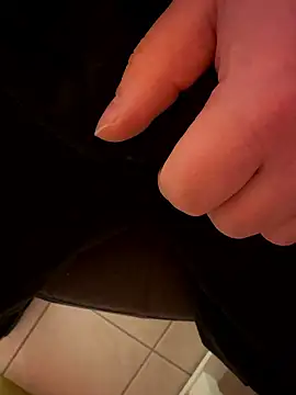 Dominic2295 online show from January 13, 2026, 8:29 am