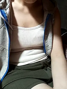 Nllpvp online show from April 18, 2026, 1:24 pm