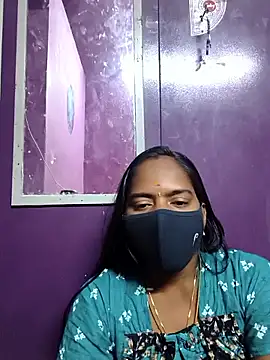 Tamil Hot Divya online show from March 3, 2026, 8:49 pm