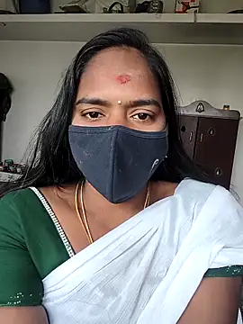 Tamil Hot Divya online show from February 17, 2026, 5:38 am