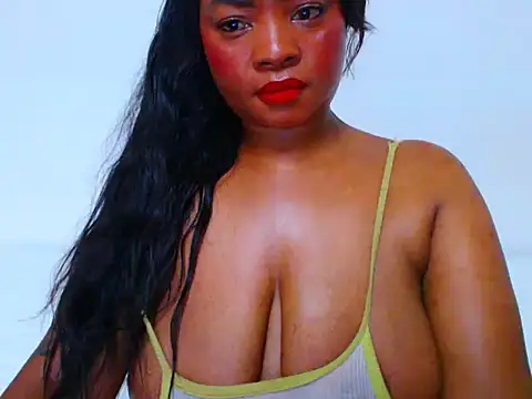 Snapshot of HONEYxPOT chatting on May 5, 2026, 11:46 am HONEYxPOT online show from May 5, 2026, 11:46 am