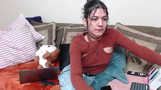 Snapshot of prickly_priscilla chatting on January 8, 2026, 7:03 am prickly priscilla online show from January 8, 2026, 7:03 am