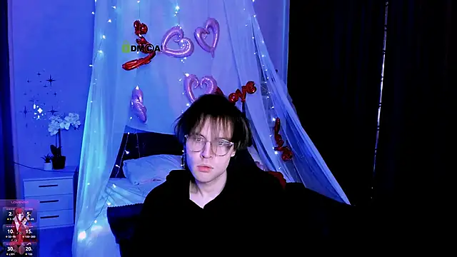 mister alex  online show from March 9, 2026, 7:39 pm