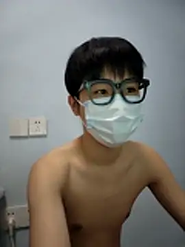 tinKKKKKKL online show from February 18, 2026, 9:06 am