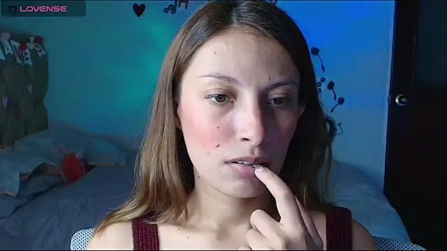 Snapshot of Sweet_moon_v_ chatting on February 22, 2026, 12:02 am Sweet moon v online show from February 22, 2026, 12:02 am