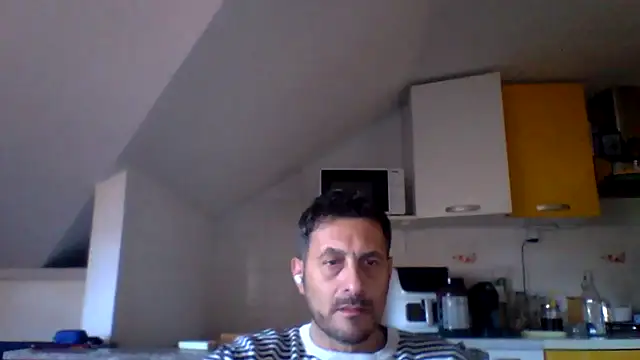 colosone online show from November 3, 2025, 11:47 am