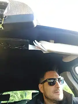 colosone online show from November 30, 2025, 9:21 am