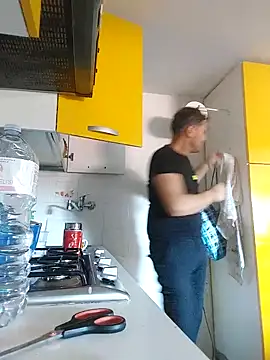 colosone online show from October 19, 2025, 12:41 pm