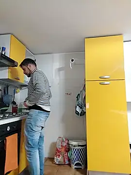 colosone online show from February 18, 2025, 8:25 pm