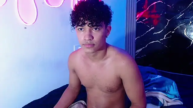 jamescurly00 online show from February 28, 2026, 11:21 am