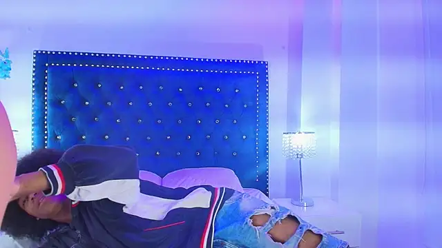 Cristal and luke online show from March 4, 2026, 3:25 am