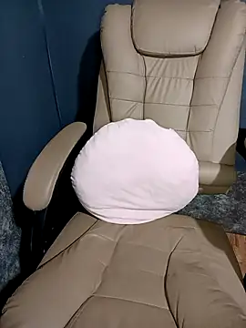 ChanChanLy online show from March 11, 2026, 3:39 pm