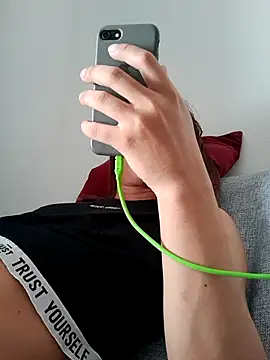 ofjuliaa online show from April 14, 2026, 7:30 pm