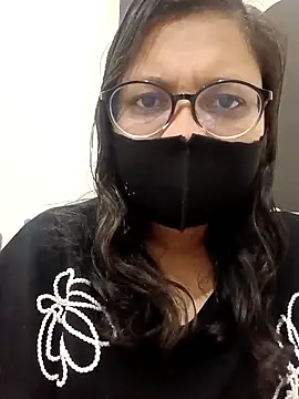 piryasharma005 online show from February 23, 2026, 7:31 am