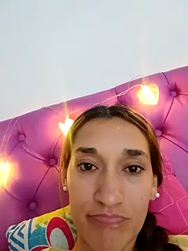 EcoDePiel online show from February 5, 2026, 3:35 am