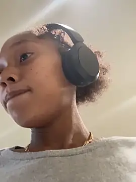 Tamiii420 online show from April 19, 2026, 5:36 pm