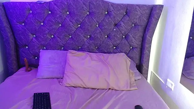 Angel adrien online show from April 1, 2026, 12:50 pm