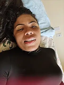 Indiafogosa23 online show from May 17, 2026, 1:44 pm