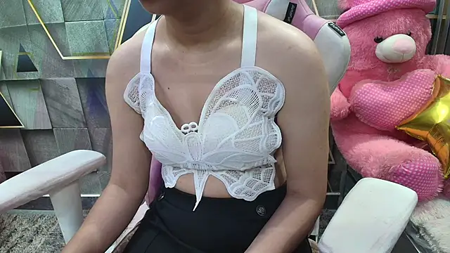 Snapshot of NymphoIsLive chatting on June 3, 2026, 11:31 pm NymphoIsLive online show from June 3, 2026, 11:31 pm