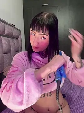 Snapshot of dulce-katt chatting on February 23, 2026, 11:27 pm dulce-katt online show from February 23, 2026, 11:27 pm