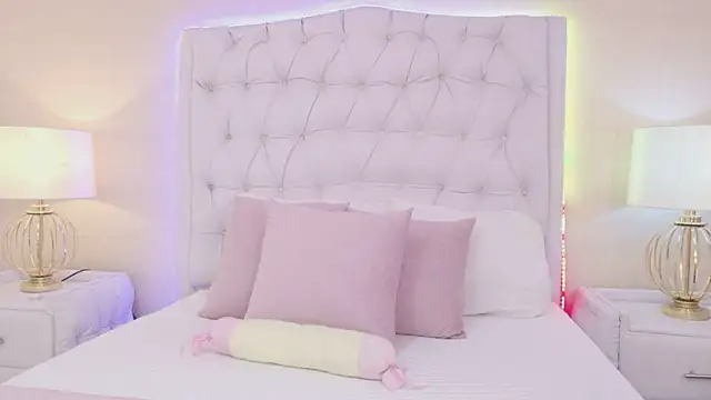 HannaDawsonss online show from January 8, 2026, 8:37 pm