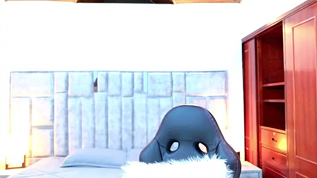 azul veraa online show from February 14, 2026, 12:16 pm