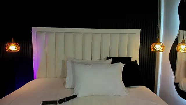 PandoraMiller online show from March 13, 2026, 5:07 pm