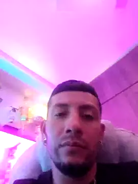 Snapshot of white_boy_li chatting on March 24, 2026, 9:26 pm white boy li online show from March 24, 2026, 9:26 pm