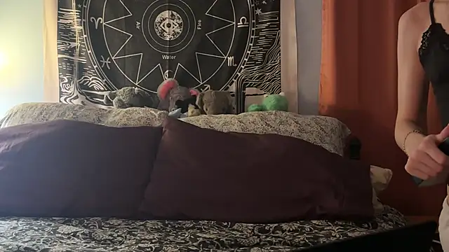 mysunidreamss online show from April 16, 2026, 2:12 am