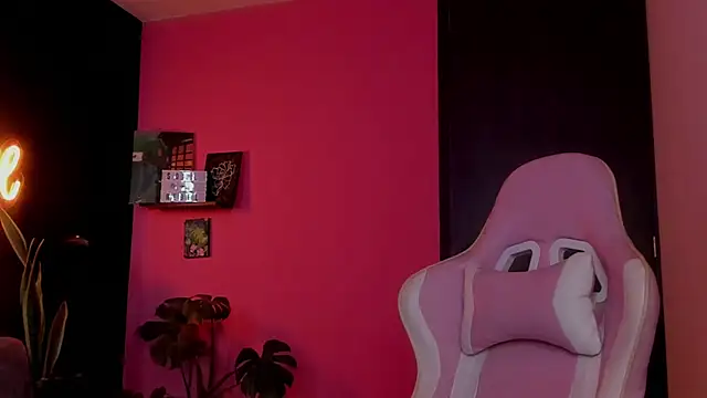 azula lillet online show from January 16, 2026, 10:14 pm