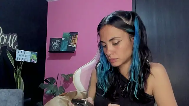 Snapshot of azula_lillet chatting on May 6, 2026, 1:31 am azula lillet online show from May 6, 2026, 1:31 am