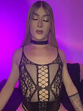 Snapshot of Alana_Stone chatting on February 19, 2026, 5:04 am Alana Stone online show from February 19, 2026, 5:04 am