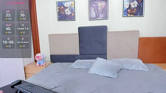 yeye sweet  online show from January 12, 2026, 2:29 am