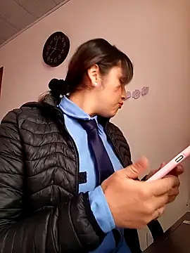 Snapshot of Alejandra_N chatting on February 16, 2026, 1:54 pm Alejandra N online show from February 16, 2026, 1:54 pm