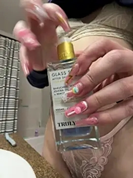 SassynNatty online show from January 19, 2026, 4:27 am