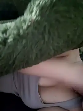 -LunaLust online show from March 21, 2026, 4:46 am