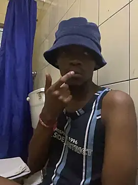 BigAndBeaut online show from March 5, 2026, 8:49 pm