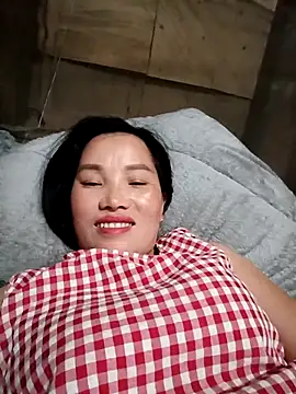 yu--yo online show from April 13, 2026, 4:16 am