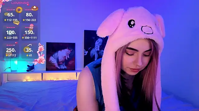 ForEvaRrr online show from April 5, 2026, 9:27 am