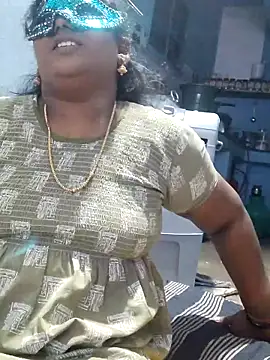 divyasree1431 online show from April 19, 2026, 1:34 pm