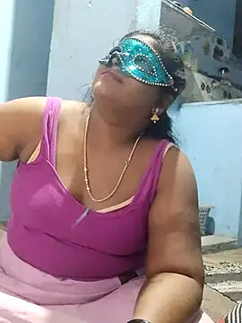 Snapshot of divyasree1431 chatting on February 20, 2026, 6:32 pm divyasree1431 online show from February 20, 2026, 6:32 pm