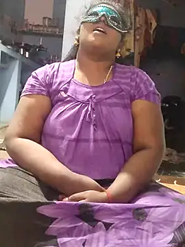 Snapshot of divyasree1431 chatting on January 17, 2026, 2:42 pm divyasree1431 online show from January 17, 2026, 2:42 pm