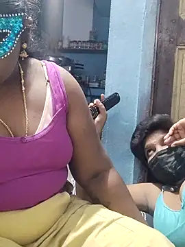 Snapshot of divyasree1431 chatting on February 18, 2026, 6:37 pm divyasree1431 online show from February 18, 2026, 6:37 pm