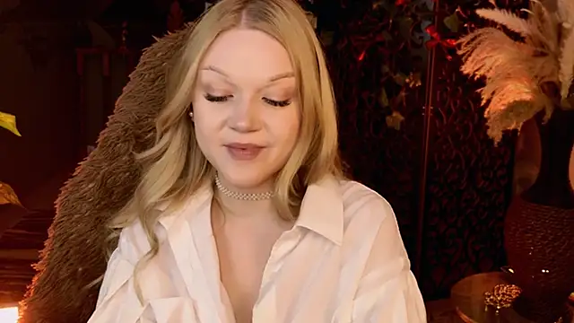 ChloeWhite online show from March 22, 2026, 9:22 am