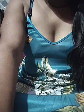 Snapshot of Nilam_cute chatting on June 9, 2026, 7:04 pm Nilam cute online show from June 9, 2026, 7:04 pm