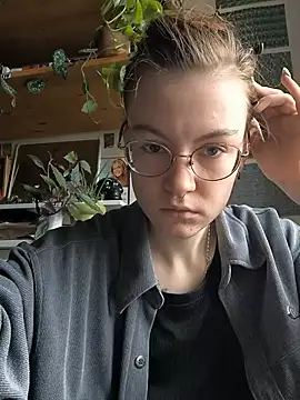 Snapshot of Shy_Bamby chatting on May 30, 2026, 8:42 am Shy Bamby online show from May 30, 2026, 8:42 am