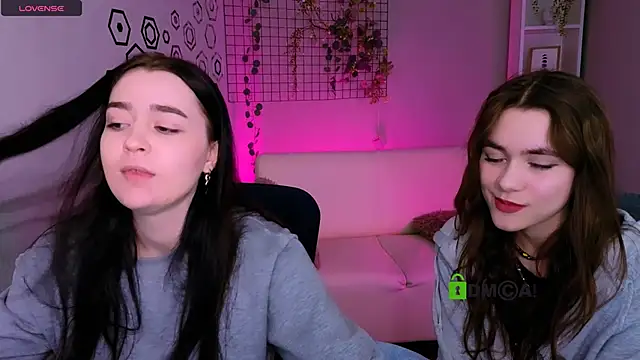 monica xcx online show from February 9, 2026, 10:57 am