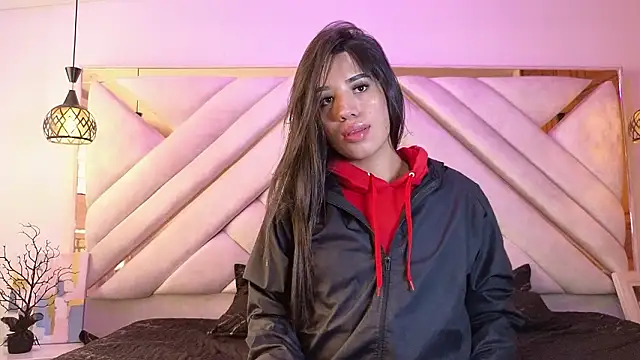 zoevg online show from March 21, 2026, 12:42 pm