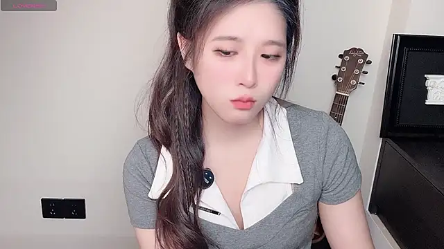 Starlets77 online show from January 19, 2026, 1:26 pm