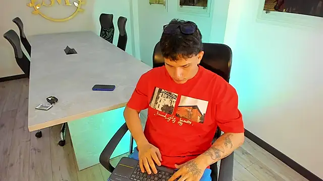 SamuParker online show from January 16, 2026, 3:54 am